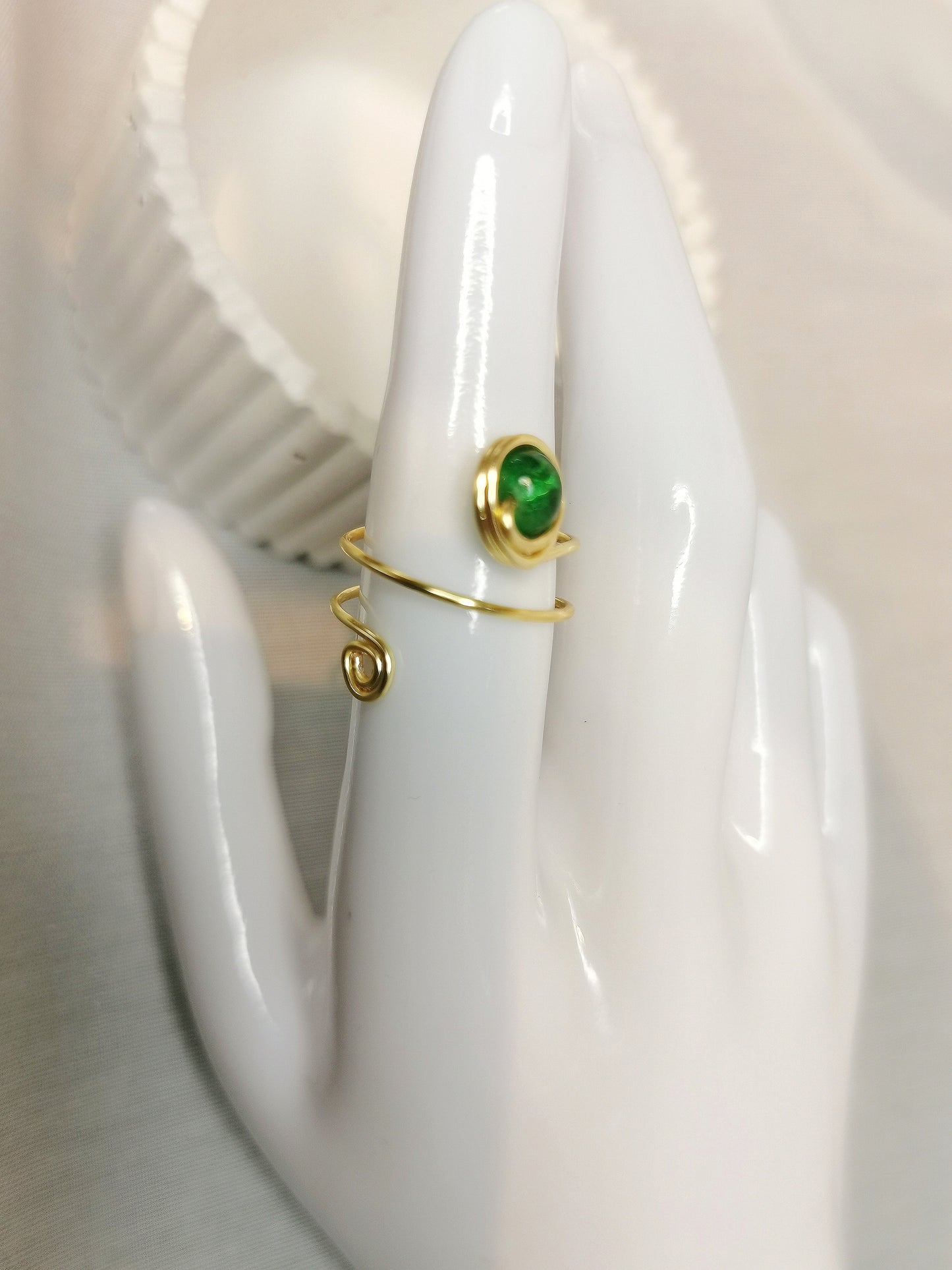 Emerald Swirl Ring